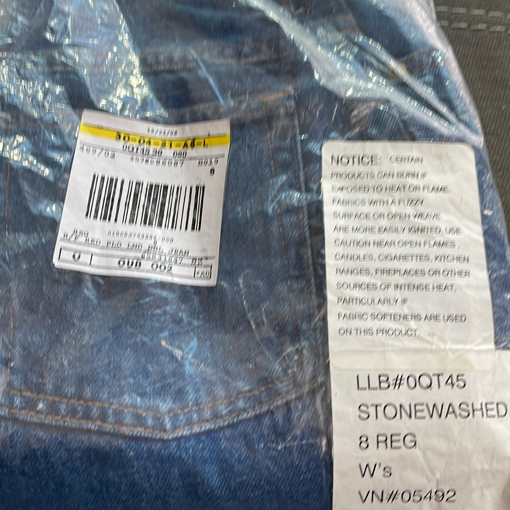 New Stonewashed plaid flannel lined jeans, 30” inseam size 8 relaxed fit